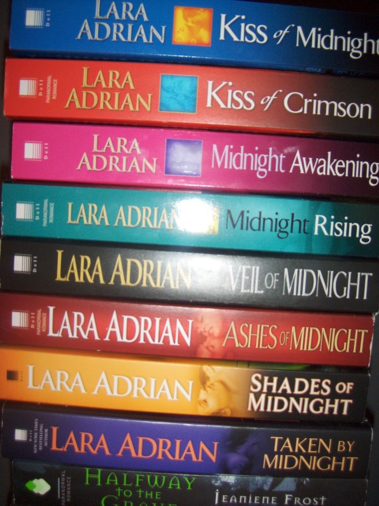 The Midnight Breed Series by Lara Adrian Sara Farinha